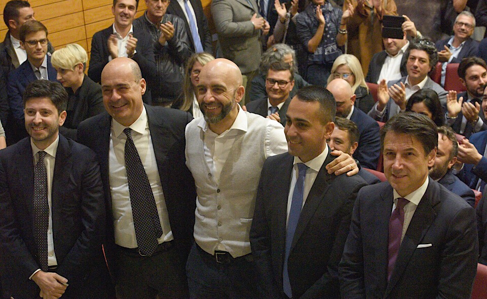 Foto Stefano Cavicchi - LaPressepolitica 25 10 2019 Narni - Terni Elezioni Regionali Umbria - Summit Pd e 5 StelleNella Foto:   Roberto Speranza , Nicola Zingaretti , Vincenzo Bianconi candidato PD e Movimento 5 Stelle Luigi DI Maio e Giuseppe Conte