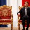 Macron, si scrive “né di destra né di sinistra”, si legge “mai a sinistra, più a destra”